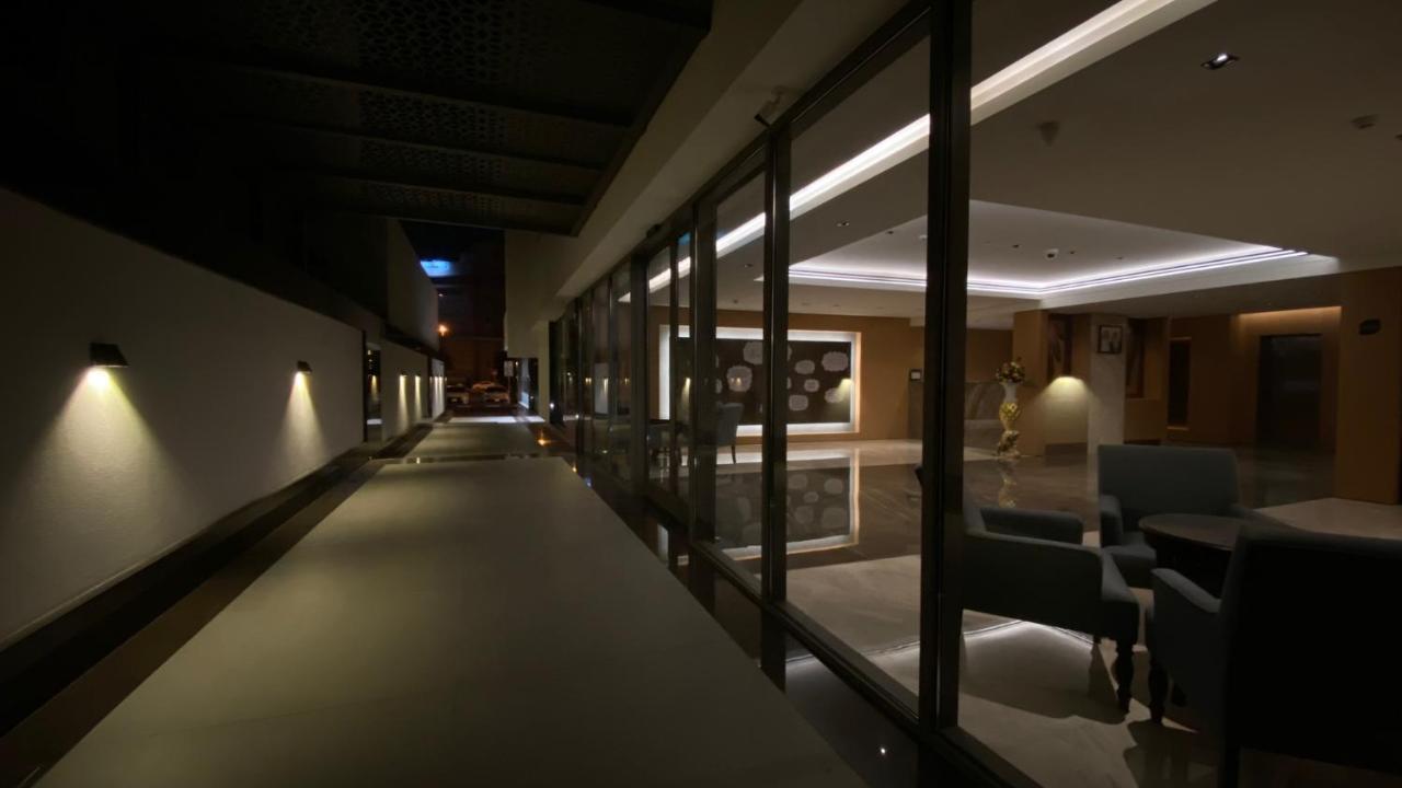 Sitara Hotel Apartment Dubai Ngoại thất bức ảnh